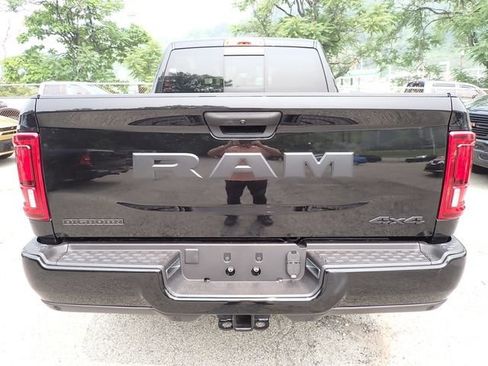 New 2026 RAM 2500 Big Horn AWD/4WD image 4