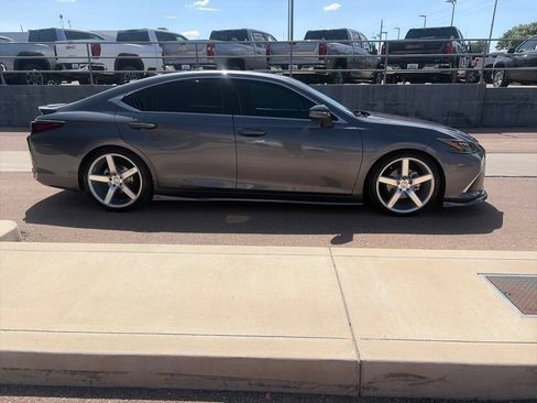 Used 2019 Lexus ES 300h w/ Premium Package FWD image 4