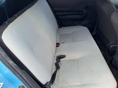 Used 2015 Toyota Prius C One FWD image 3