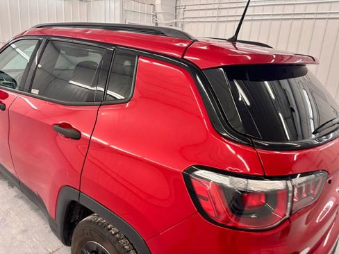 Used 2018 Jeep Compass Sport w/ Cold Weather Group FWD image 41