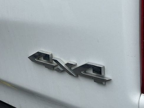 Used 2023 RAM 1500 Big Horn AWD/4WD image 3