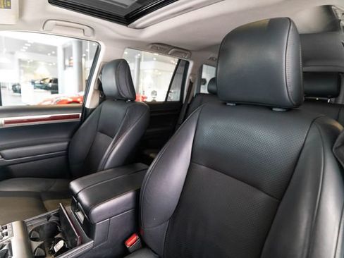 Used 2019 Lexus GX 460 Luxury AWD/4WD image 5