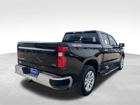 Used 2022 Chevrolet Silverado 1500 LTZ w/ LTZ Convenience Package II AWD/4WD image 7