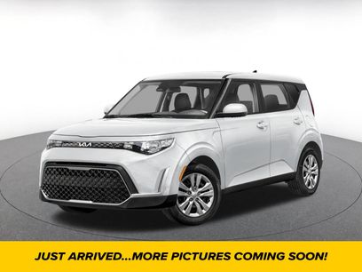 Used 2025 Kia Soul LX w/ LX Technology Package