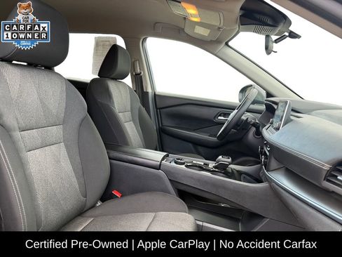 Certified 2025 Nissan Rogue SV image 15