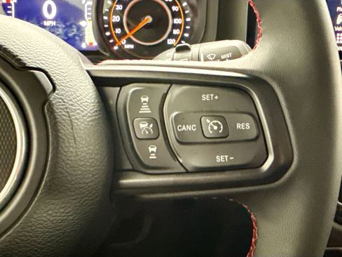 Used 2024 Jeep Wrangler Unlimited Rubicon AWD/4WD image 12