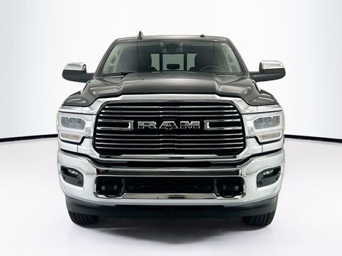 Used 2022 RAM 2500 Laramie AWD/4WD image 2