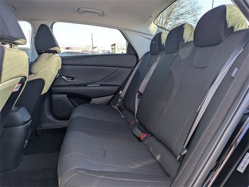 New 2026 Hyundai Elantra SE image 13