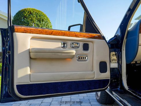 Used 1996 Rolls-Royce Silver Dawn RWD image 37