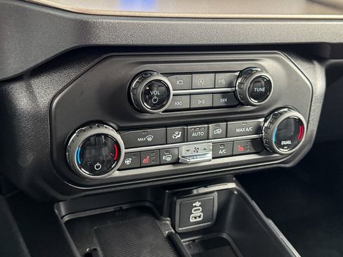 New 2026 Ford Bronco Outer Banks AWD/4WD image 38