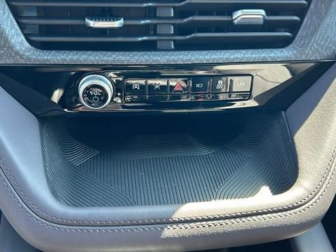 New 2026 Ford Explorer Platinum image 24