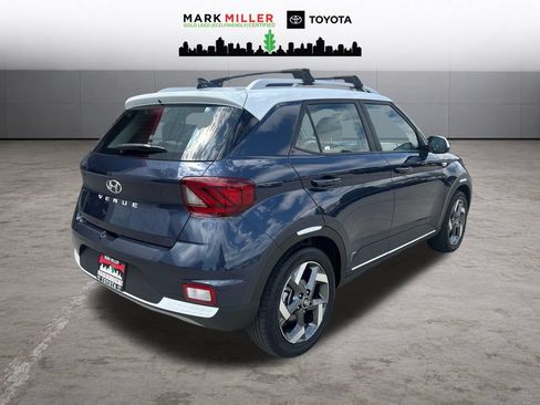 Used 2021 Hyundai Venue w/ Cargo Package FWD image 6