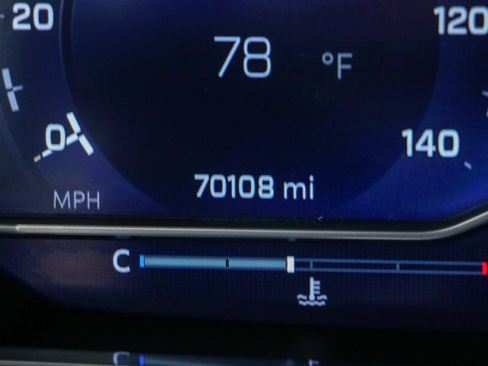 Used 2023 Chevrolet Tahoe LT w/ Luxury Package RWD image 17