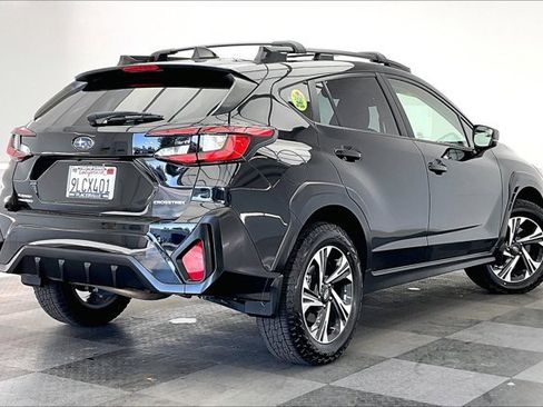 Used 2024 Subaru Crosstrek 2.0i Premium image 13