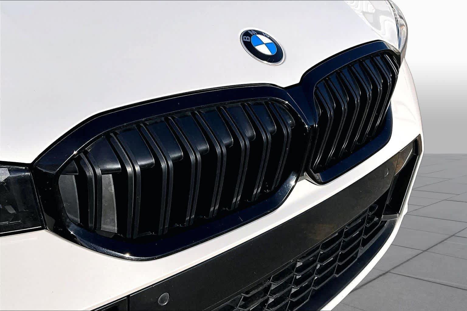 Used 2023 BMW 330i Sedan w/ M Sport Package RWD image 30