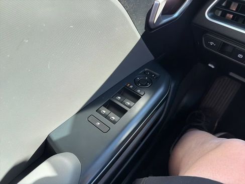 Certified 2025 Kia K4 LX image 12