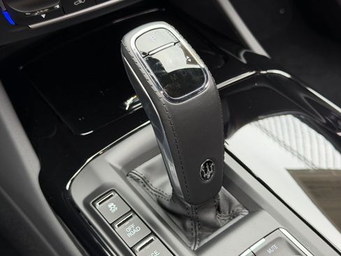 Used 2024 Maserati Levante GT Ultima AWD/4WD image 27