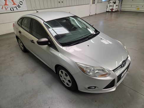 Used 2014 Ford Focus S FWD image 11