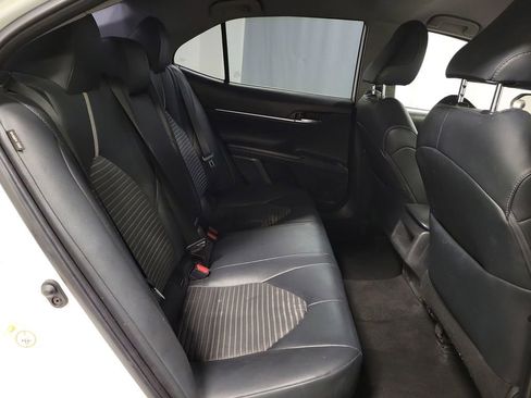 Used 2019 Toyota Camry SE FWD image 22