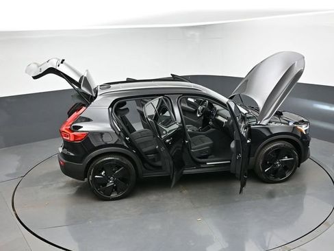 New 2026 Volvo XC40 B5 Ultra w/ Protection Package Premier AWD/4WD image 49