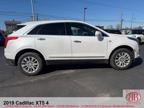 Used 2019 Cadillac XT5 FWD image 2