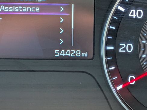 Used 2023 Kia Forte LXS w/ LXS Technology Package FWD image 21