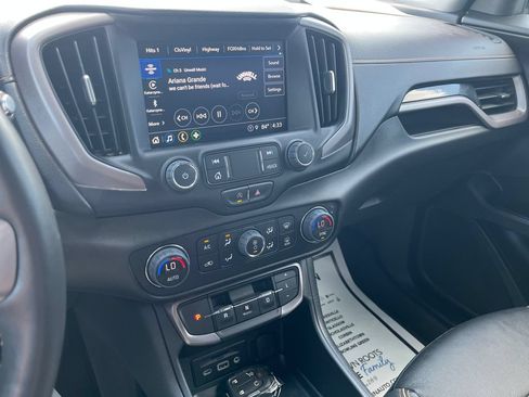 Used 2022 GMC Terrain AT4 w/ Tech Package AWD/4WD image 17