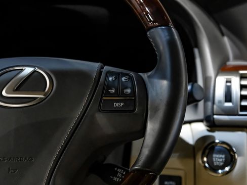 Used 2015 Lexus LS 460 L RWD image 16