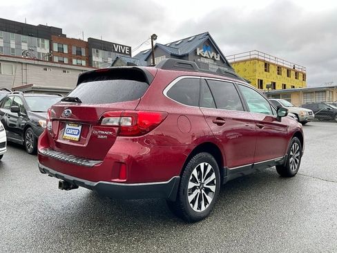 Used 2016 Subaru Outback 3.6R Limited image 8