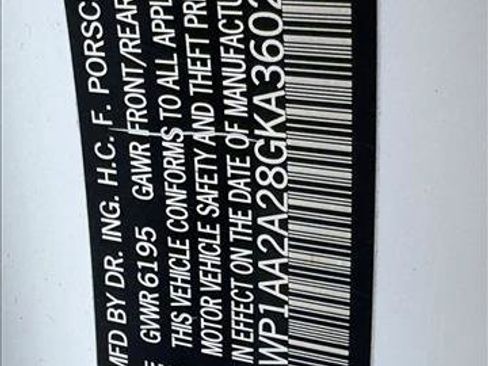 Used 2016 Porsche Cayenne image 25