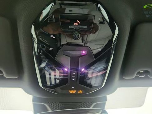 Used 2024 BMW i5 eDrive40i w/ Executive Package RWD image 56