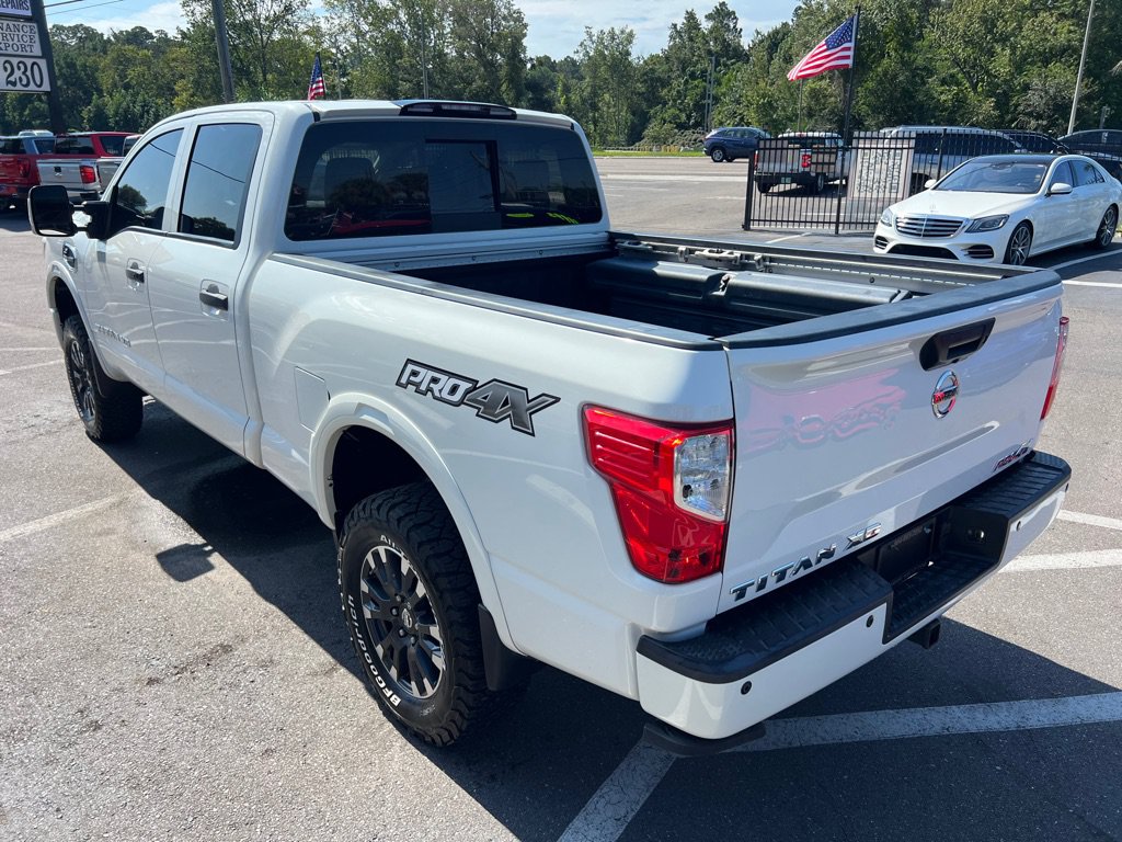 Used 2018 Nissan Titan PRO-4X w/ Pro-4x Convenience Package AWD/4WD image 60
