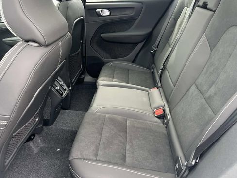 New 2026 Volvo XC40 B5 Ultra w/ Climate Package image 19