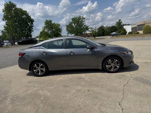 Used 2023 Nissan Sentra SV FWD image 3