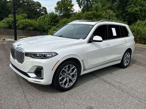 Used 2021 BMW X7 xDrive40i w/ Executive Package 2 AWD/4WD image 3
