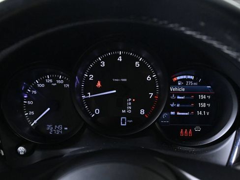 Certified 2022 Porsche Macan AWD/4WD image 14