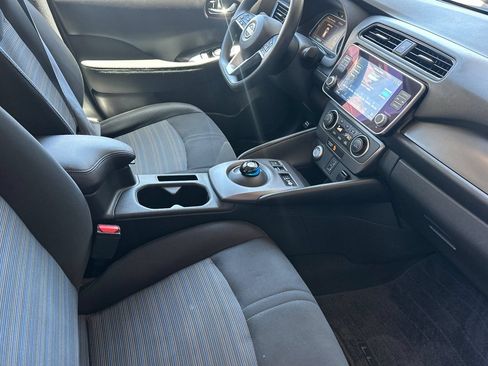 Used 2024 Nissan Leaf S FWD image 16