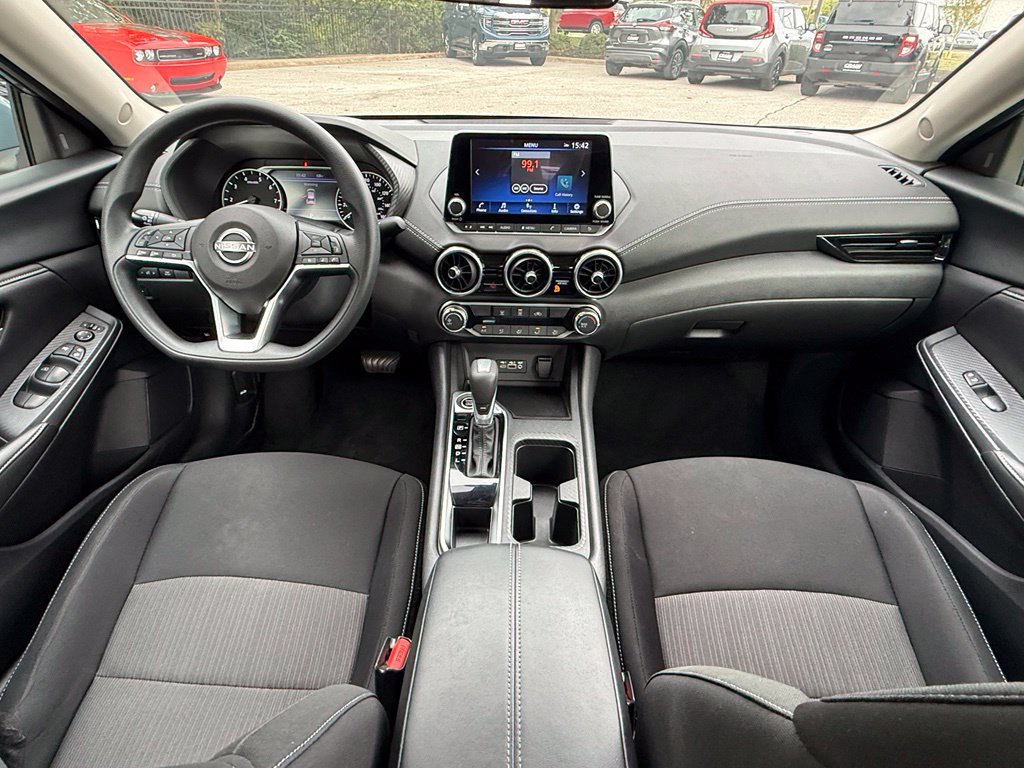 Used 2025 Nissan Sentra SV FWD image 29