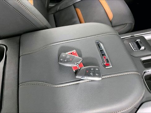 Certified 2025 GMC Sierra 2500 AT4 w/ AT4 Premium Plus Package image 36