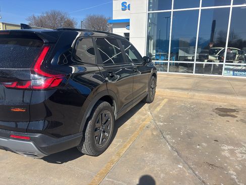 Used 2026 Honda CR-V TrailSport image 4