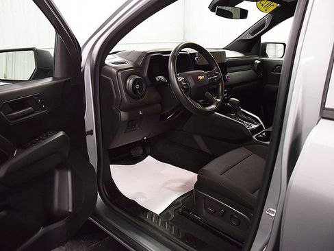 Used 2023 Chevrolet Colorado W/T w/ WT Convenience Package II RWD image 13