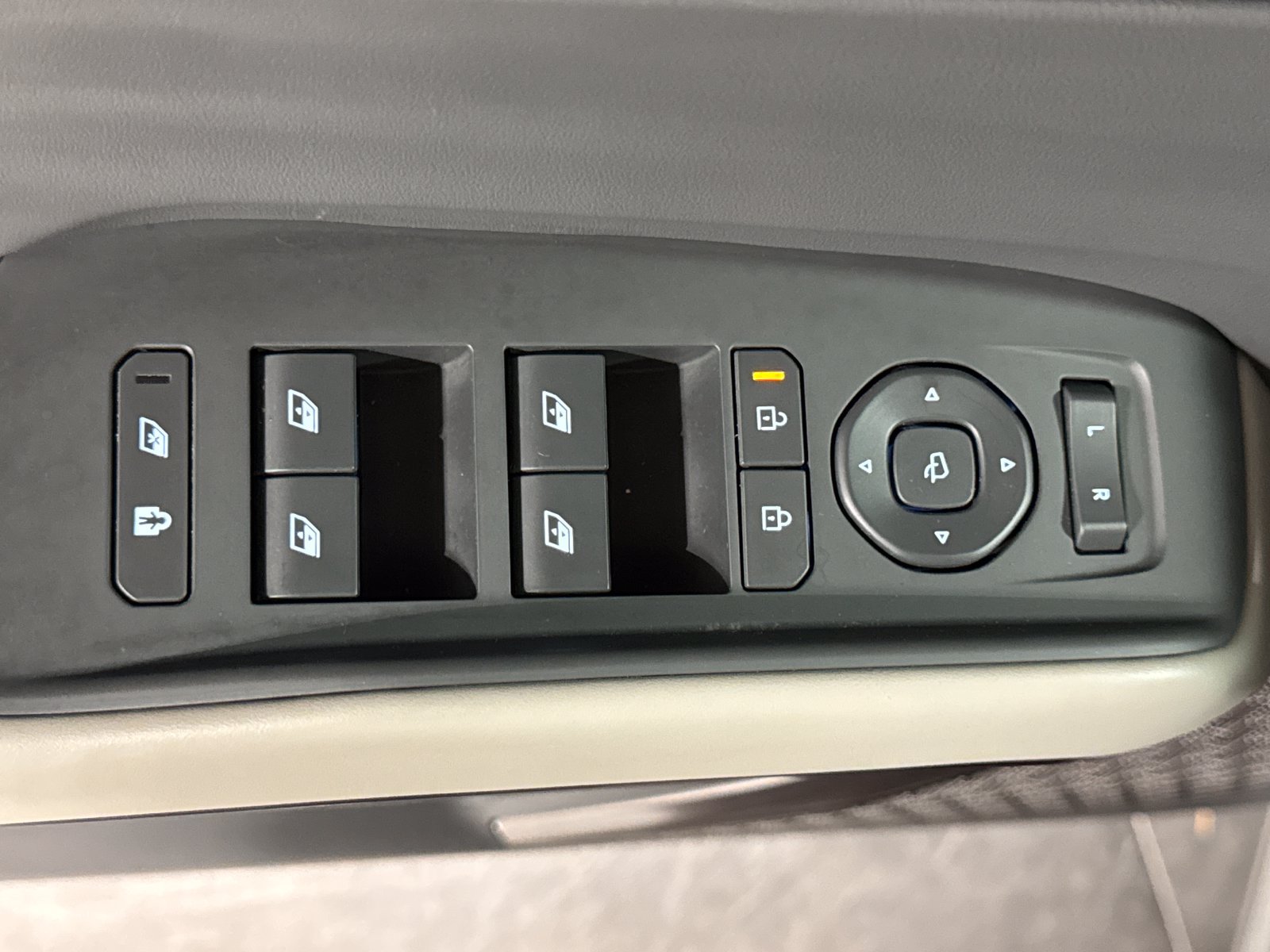 Certified 2024 Kia EV9 Wind AWD/4WD image 11