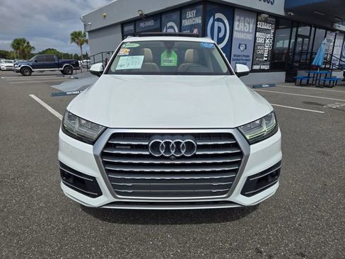 Used 2017 Audi Q7 3.0T Premium Plus w/ Premium Plus Package image 2