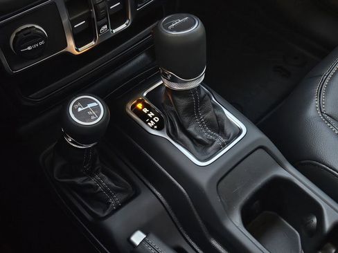 New 2026 Jeep Gladiator Sport AWD/4WD image 21