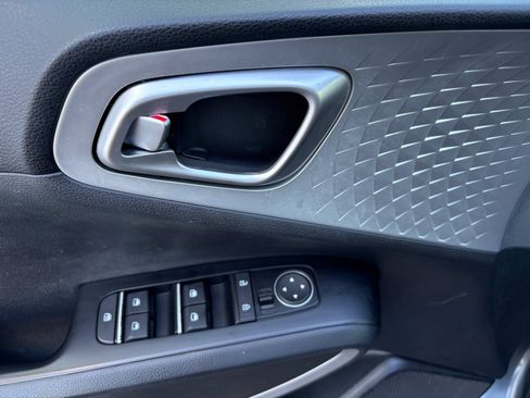 Used 2020 Kia Soul X-Line FWD image 14