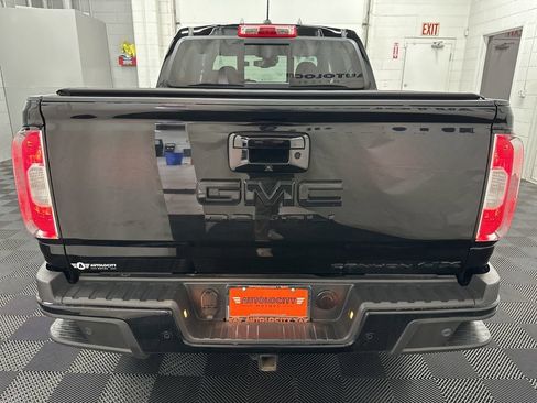 Used 2022 GMC Canyon Denali w/ Denali Black Edition Package AWD/4WD image 8