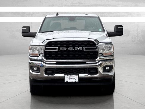 Used 2024 RAM 3500 Big Horn image 3
