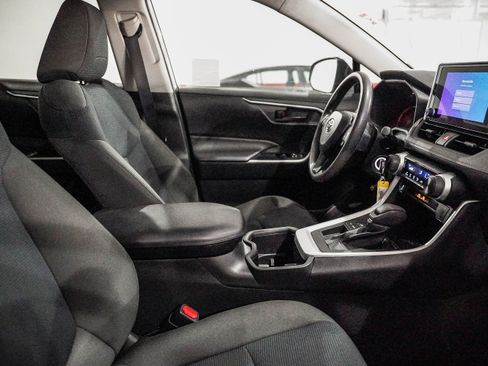 Certified 2023 Toyota RAV4 LE image 17