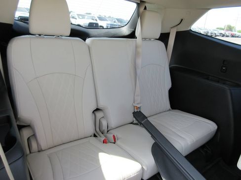 Used 2024 Buick Enclave Avenir w/ Avenir Technology Package AWD/4WD image 25