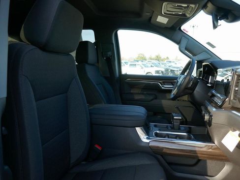 New 2026 Chevrolet Silverado 1500 LT Trail Boss image 9